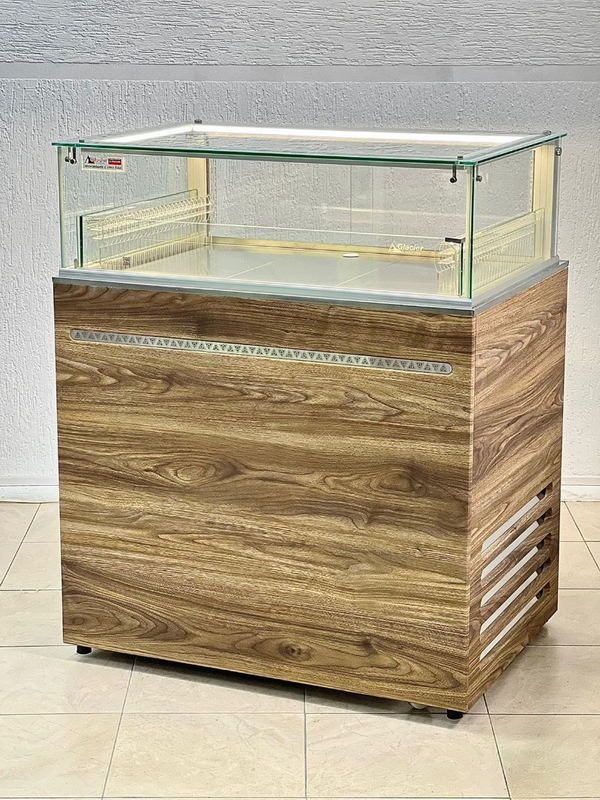 Витрина кондитерская GLACIER Альбертина PRO 1, 4/ купол 30 см/