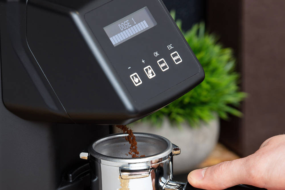 Как выбрать электрическую кофемолку для дома: сравниваем характеристики