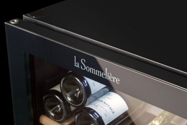 Шкаф винный La Sommeliere SLS90DZ